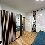 Pražský S Dobrou Dostupností Apartmán *